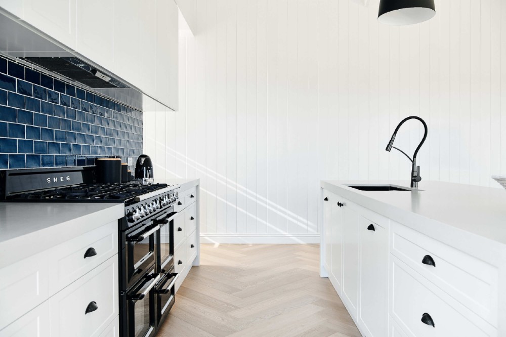 Trending in 2019: Oak Flooring in the Kitchen