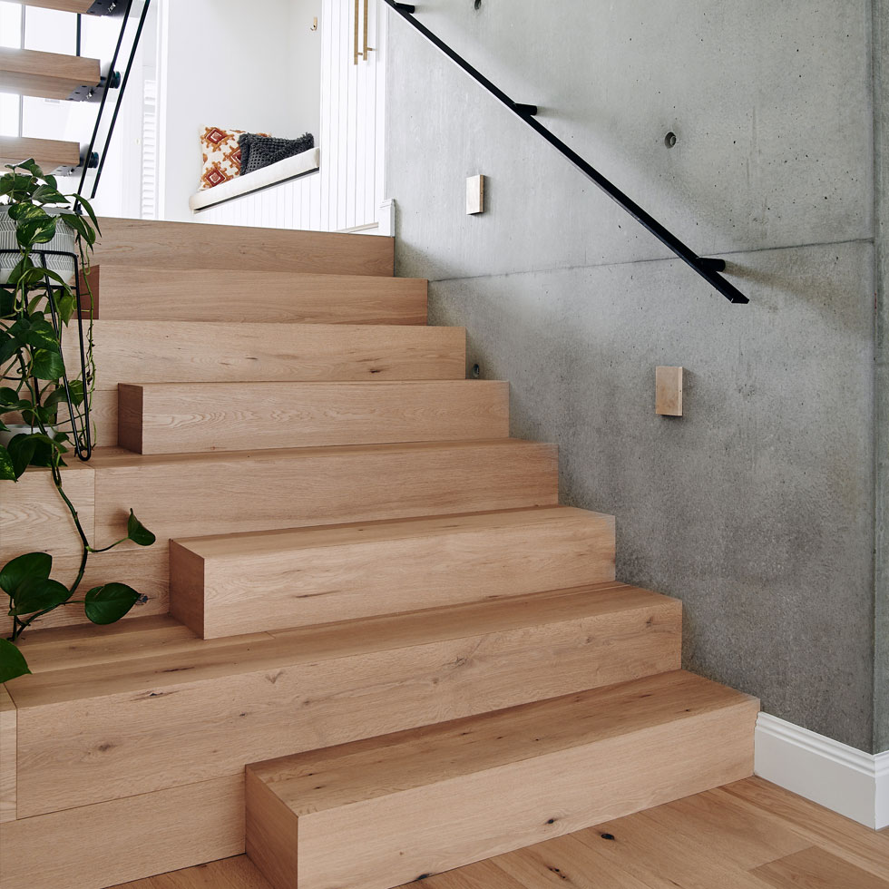 Timber Stairs Melbourne | Engineered Oak Timber Stairs | Kustom Timber