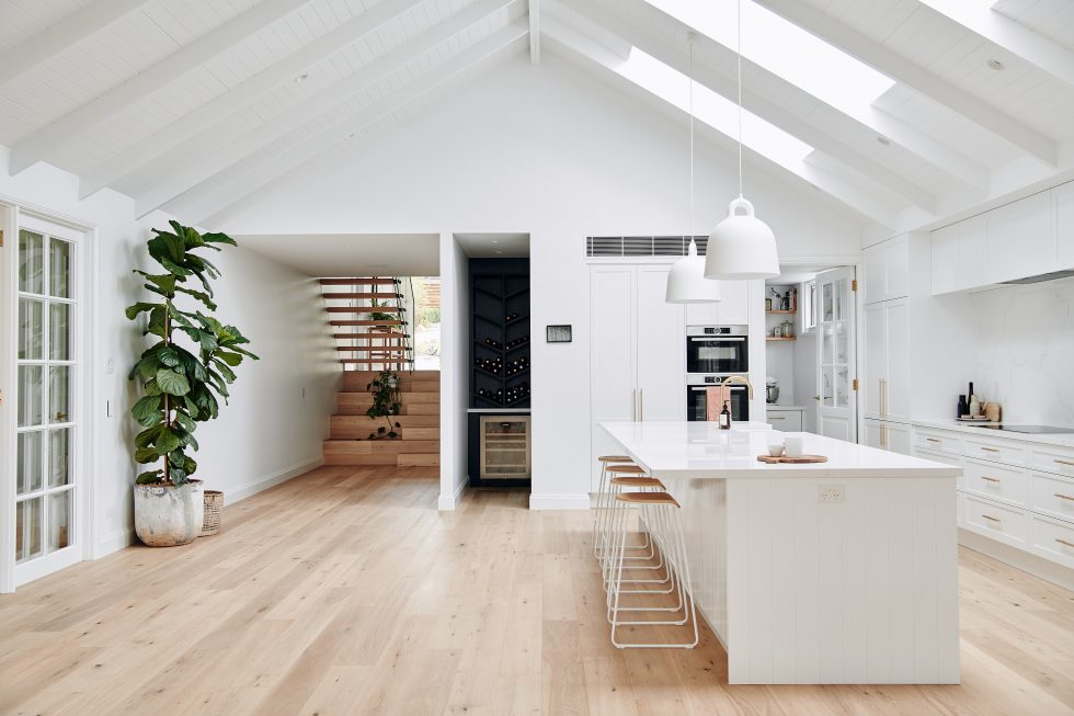 Everything to know about coastal interior design