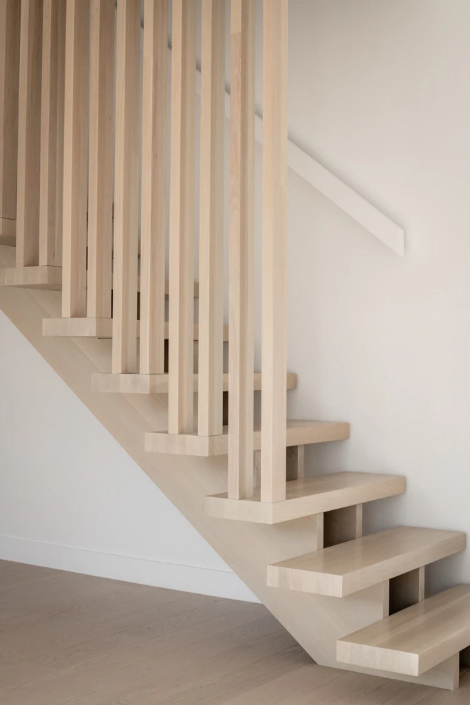 Open tread floating timber stairs